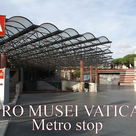 Apartment Close To Vatican Museums And To Metro Рим Екстериор снимка