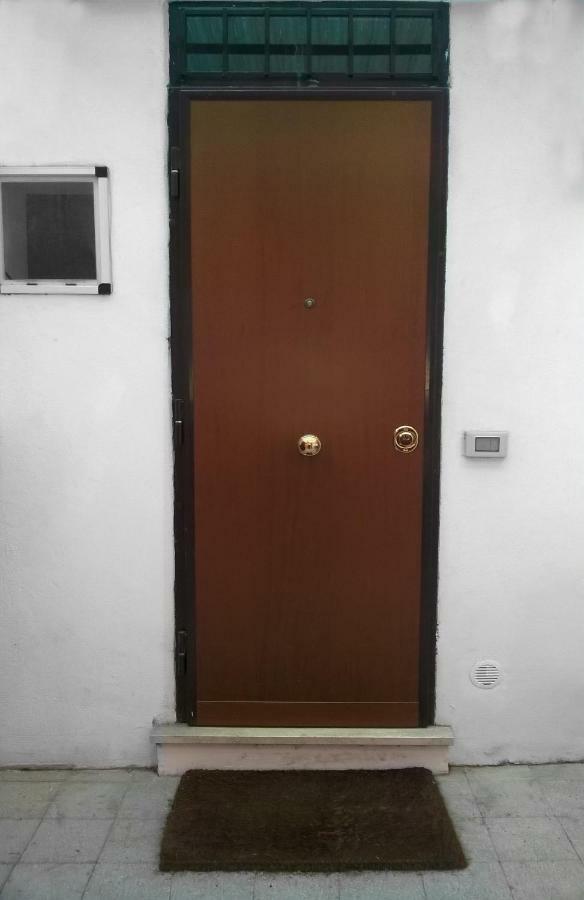 Apartment Close To Vatican Museums And To Metro Рим Екстериор снимка